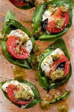 將圖片載入圖庫檢視器 💦 Caprese小船【卡布里沙拉】水牛芝士、蕃茄、羅勒香草葉、橄欖油