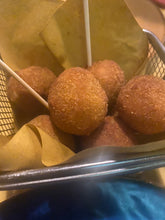 將圖片載入圖庫檢視器 Olives Ascolana stuffed with Meat  脆脆肉餡橄欖 - 1 kg 【🧊急凍】
