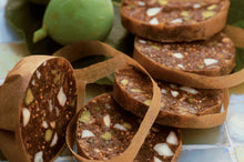 將圖片載入圖庫檢視器 Figs 無花果 · 乾果棒 [加入白蘭地&amp;冧酒更添酒香] [禮盒裝] - 250g
