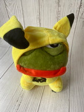將圖片載入圖庫檢視器 Pepe cosplay 寵物小精靈 公仔 🐸【買滿$500 免費送贈】
